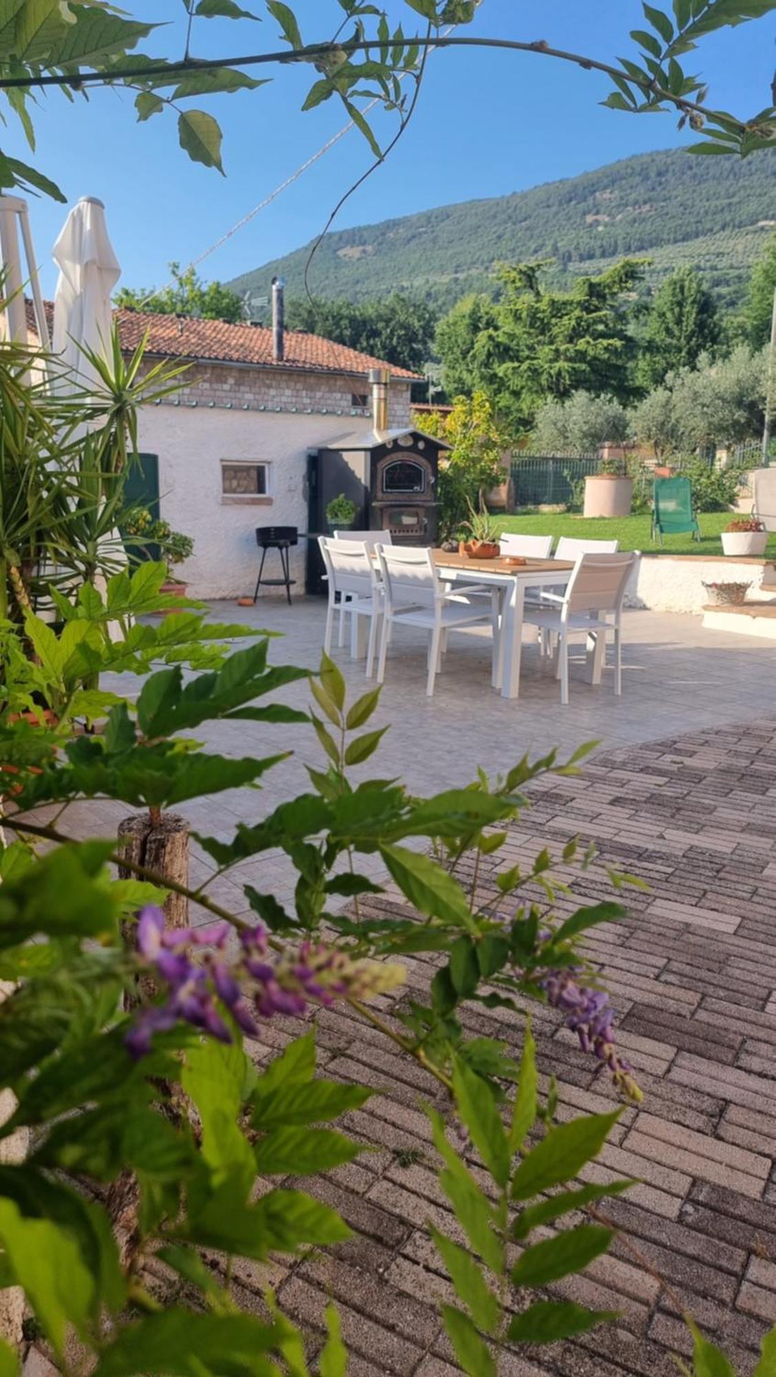 La Casa Dei Fiori Villa Assisi Cameră foto