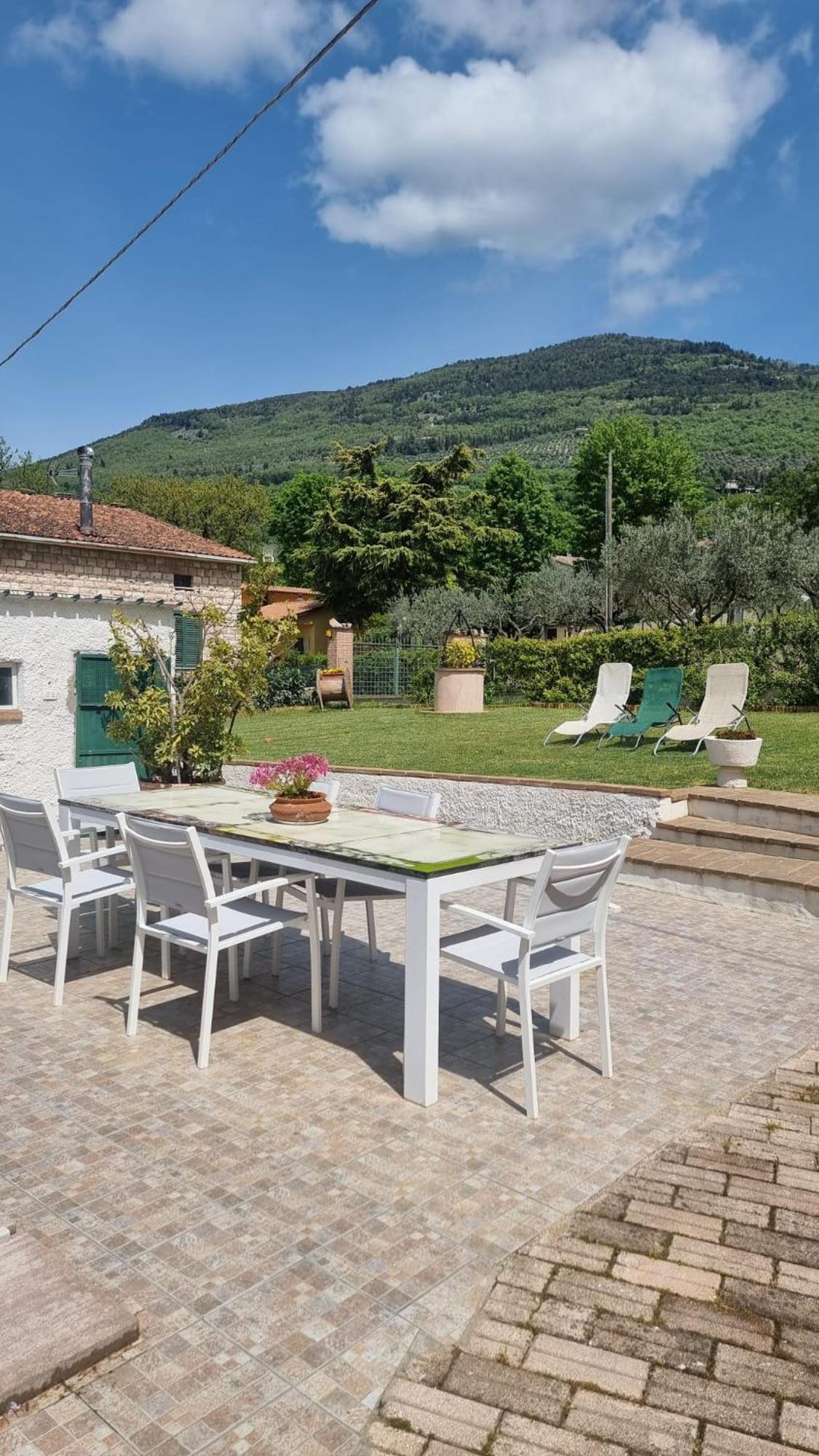 La Casa Dei Fiori Villa Assisi Exterior foto